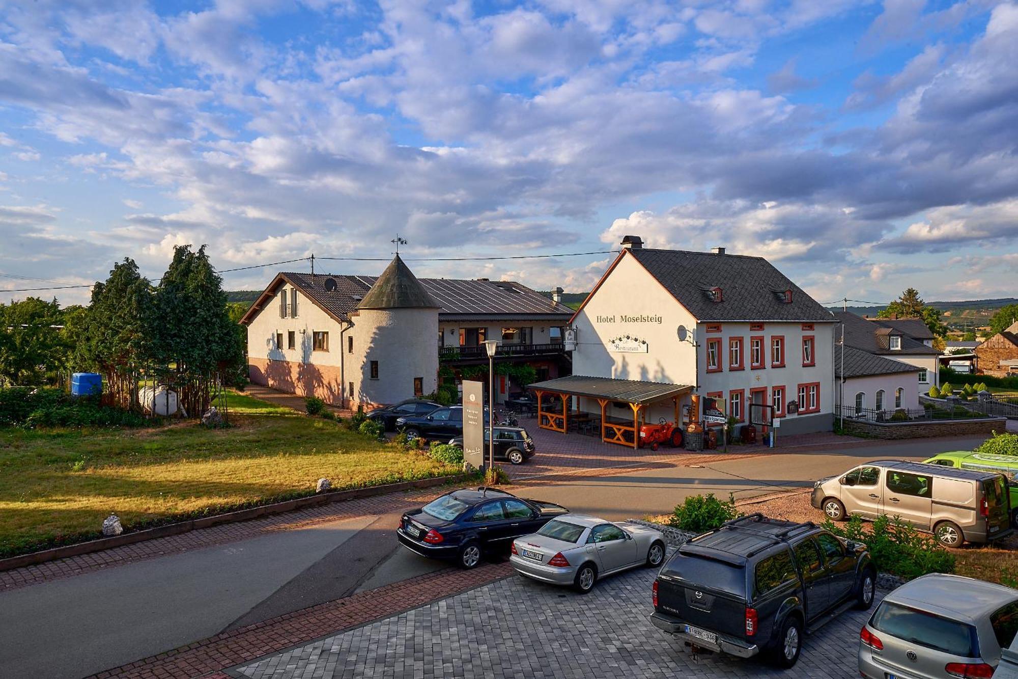 Osann-Monzel Hotel Moselsteig מראה חיצוני תמונה