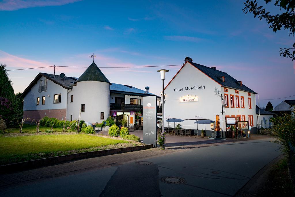 Osann-Monzel Hotel Moselsteig מראה חיצוני תמונה